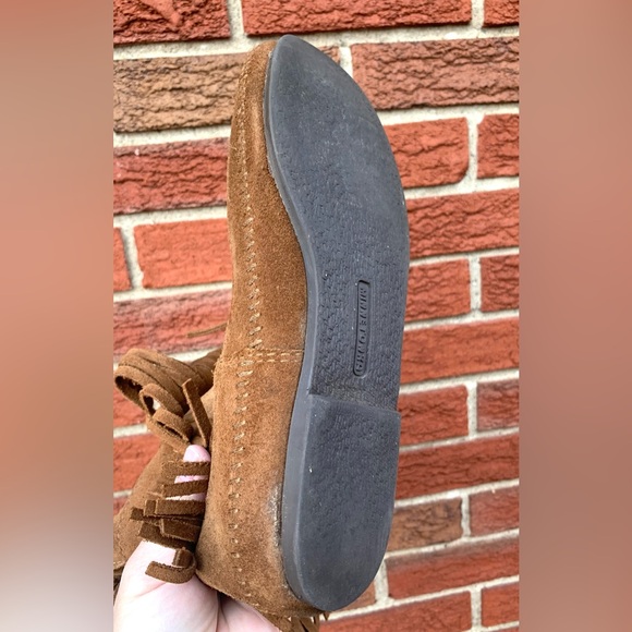 Women’s Minnetonka fringed moccasins - Picture 9 of 9